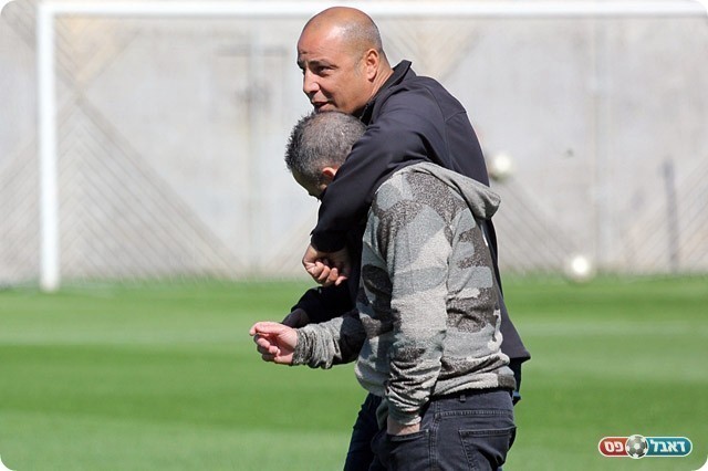 כחילה וטלספפה מתלוצצים (לירן דורף)